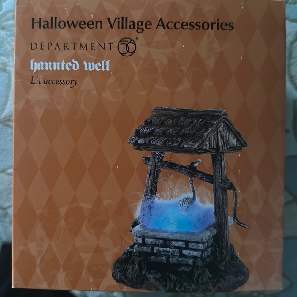 NIB haunted well dept 56